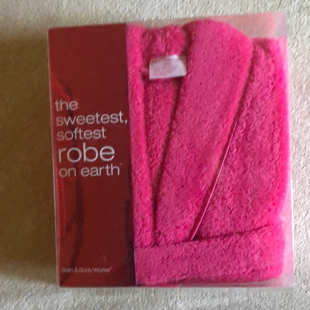 New Robe from Bath and Body Works still in the original packaging.  S/M.